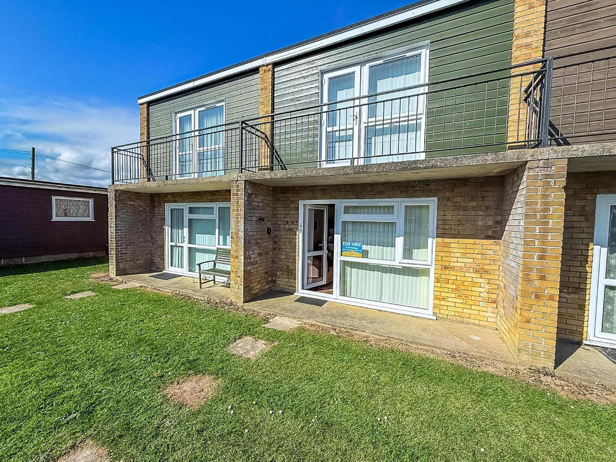 Lovely 4 Berth Chalet To Hire In Hemsby Nearby The Beach Ref 18177B Exteriér fotografie
